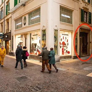 Incantevole Residenza Difronte A Casa Giulietta Verona