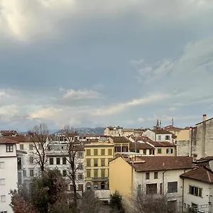lungarno-vespucci-florence-studio.it-tuscanyhotel.com/